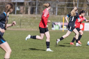 Bild 348 - wBJ VfL Pinneberg - Waldd�rfer SV : Ergebnis: 5:0